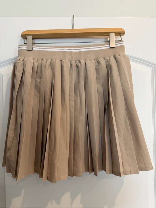 Wilson Dresses & Skirts - Wilson Pleated Tan Women's Skirt with Striped Waistband. Like New!